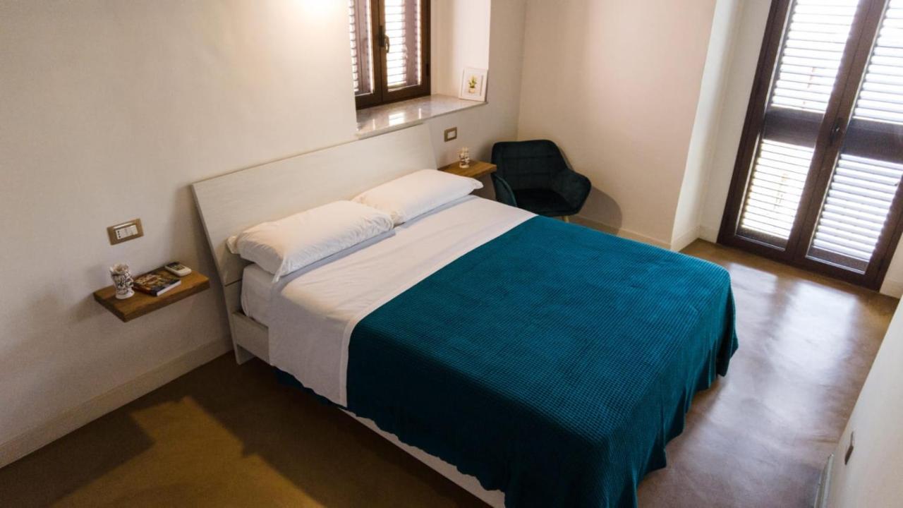 111 Apartments & Rooms Patti Exteriör bild
